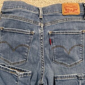 Levi's Classic Blue Jeans with Leather Patch